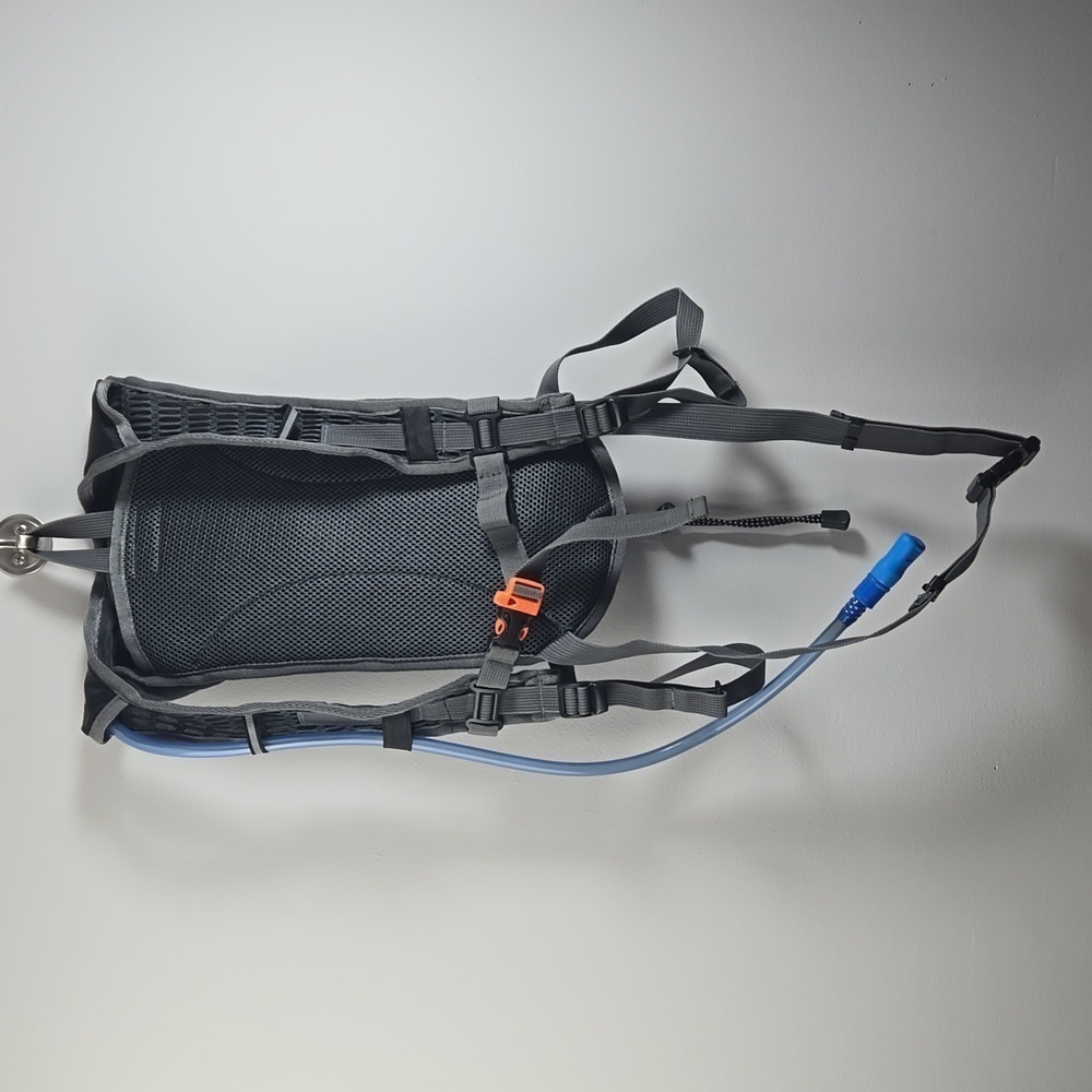Teton Hydration Pack - Picture 4 of 6